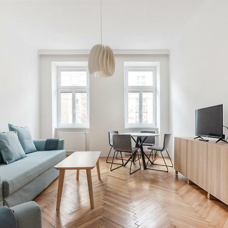 Universum Apartment 2 Вена Экстерьер фото