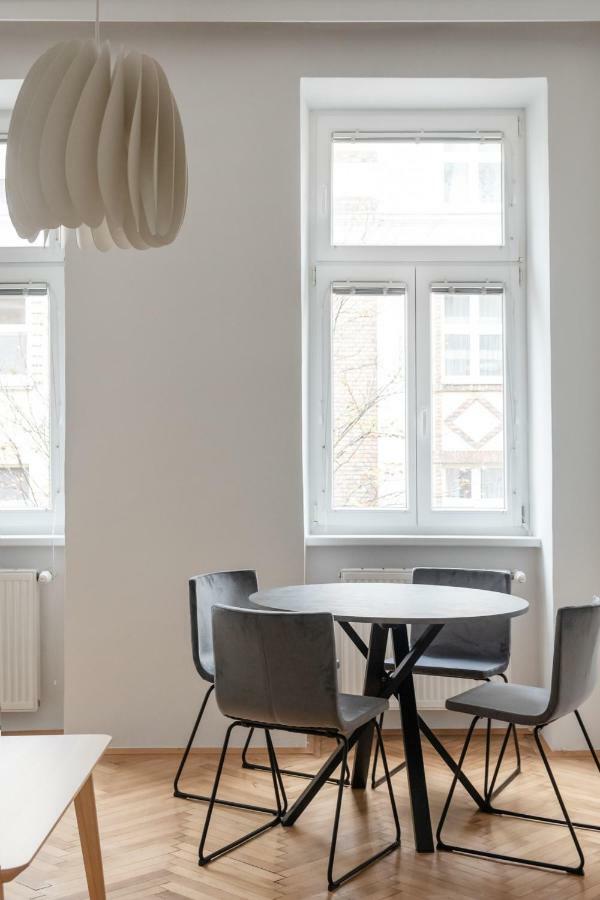 Universum Apartment 2 Вена Экстерьер фото