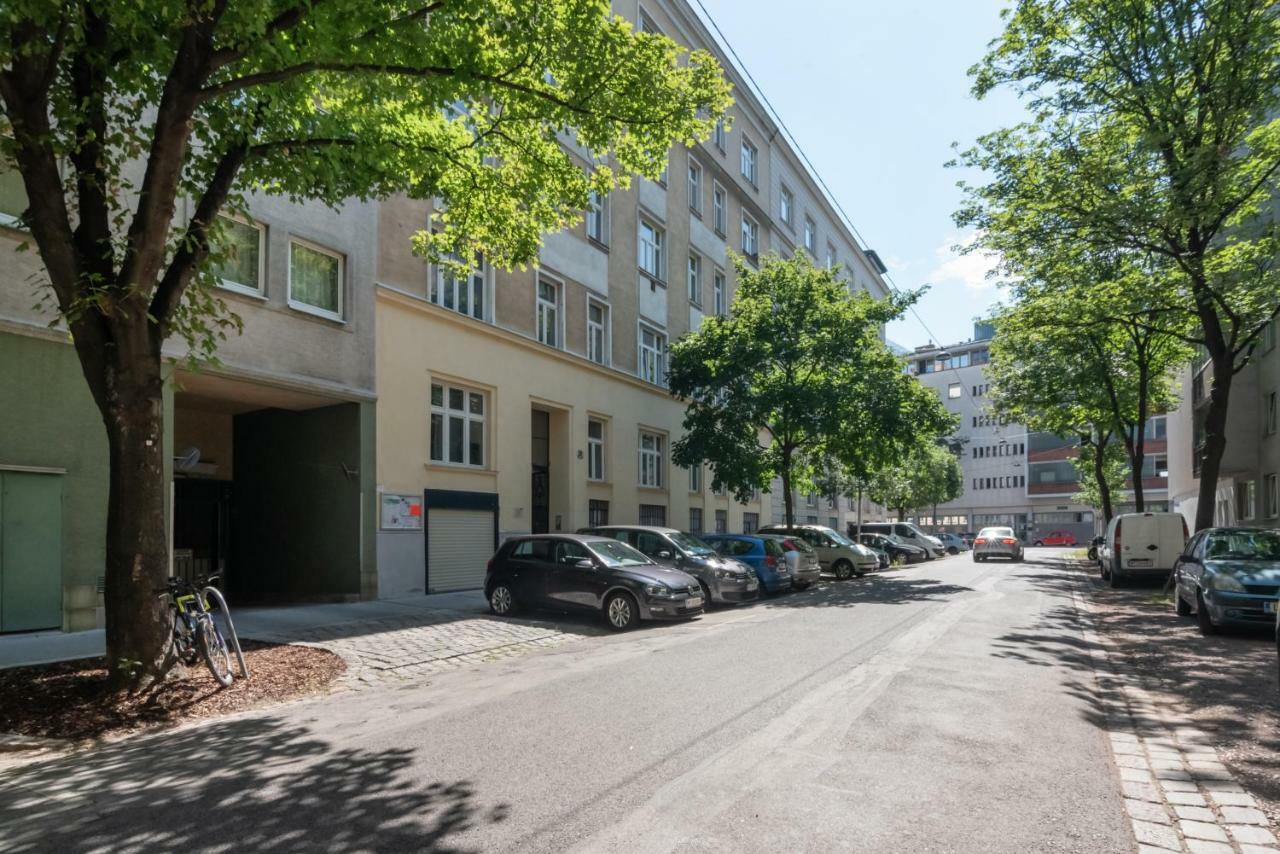 Universum Apartment 2 Вена Экстерьер фото